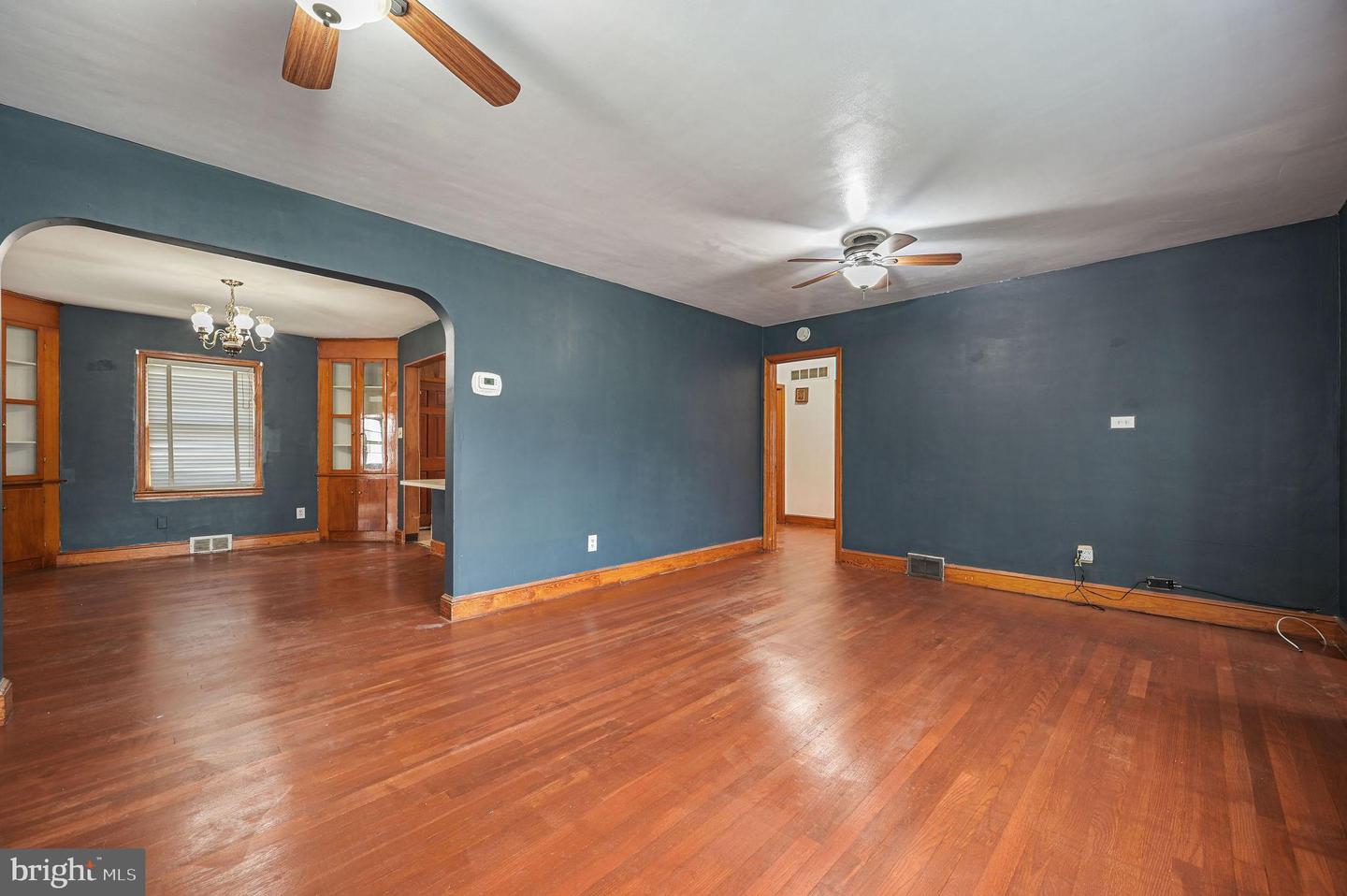 766 S Halsey Rd Property Photo 8