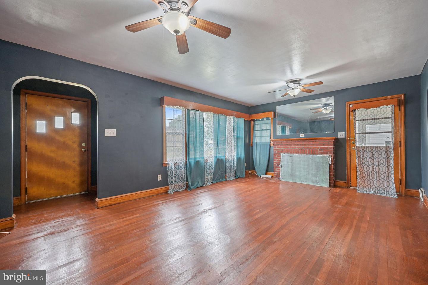766 S Halsey Rd Property Photo 10