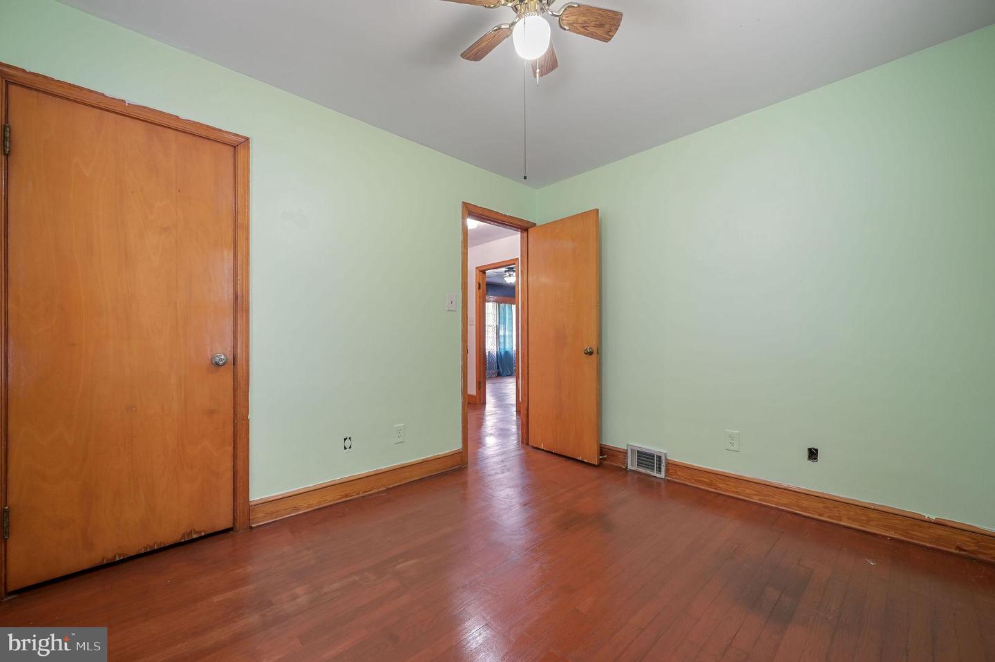766 S Halsey Rd Property Photo 20