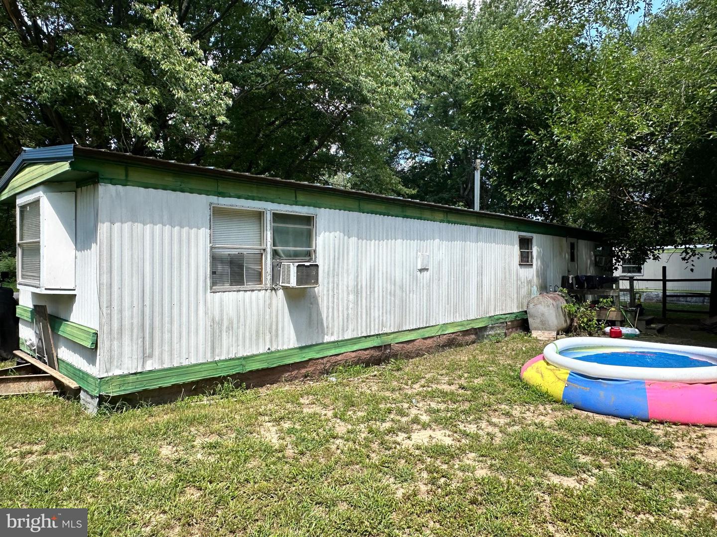 229 Lambert Dr Property Photo 4