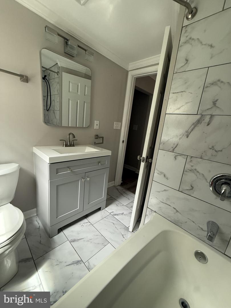 2022 Horsepond Rd Property Photo 15