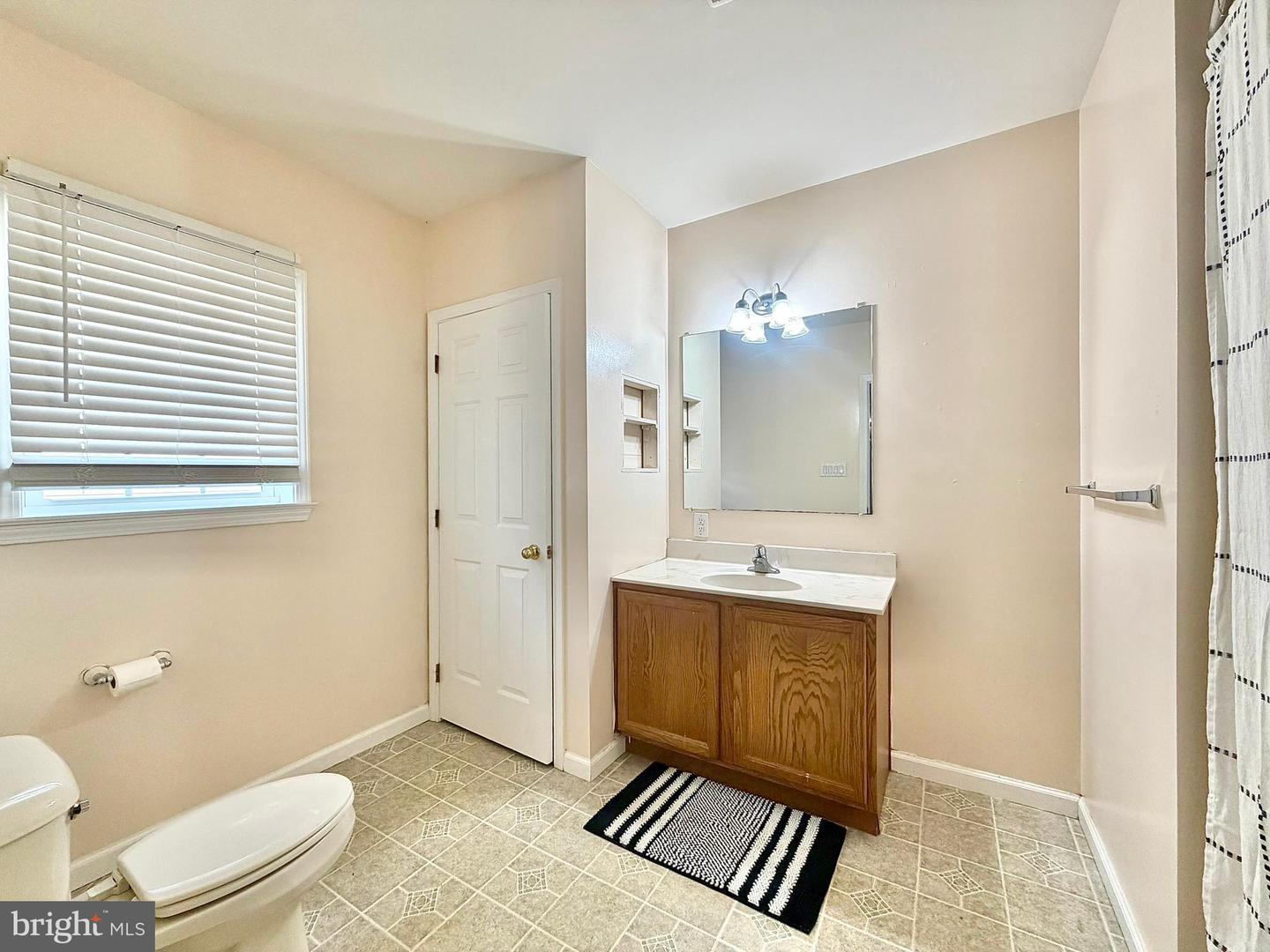 537 Cams Fortune Way Property Photo 14