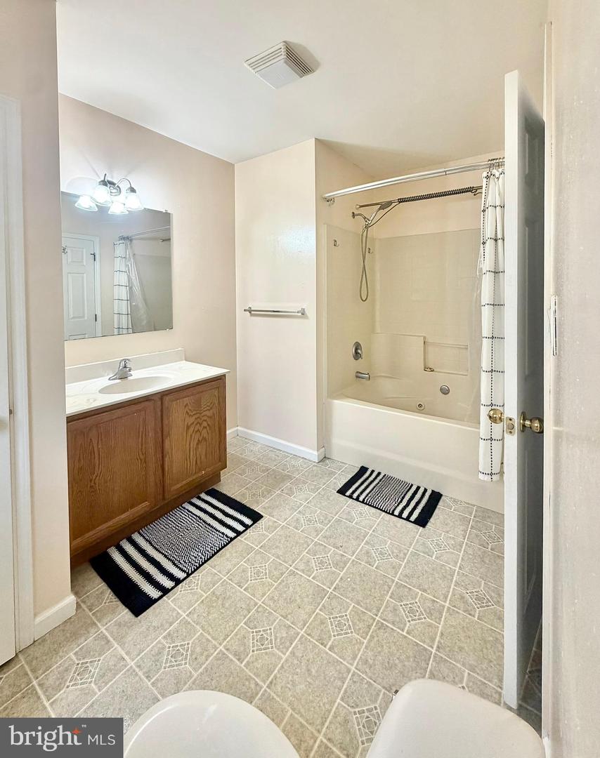 537 Cams Fortune Way Property Photo 15