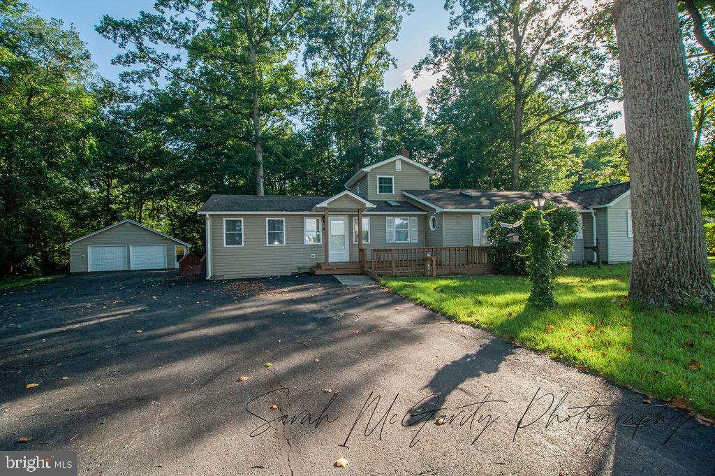 910 Sharon Hill Rd Property Photo 1