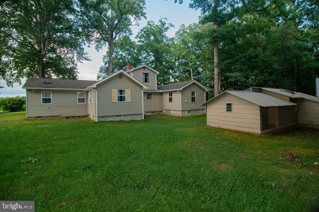 910 Sharon Hill Rd Property Photo 2