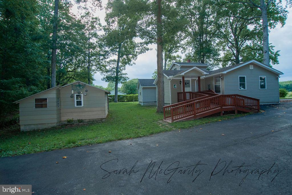 910 Sharon Hill Rd Property Photo 4