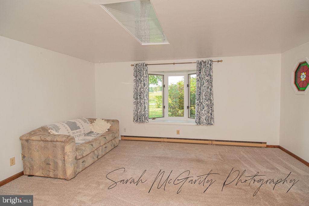 910 Sharon Hill Rd Property Photo 6
