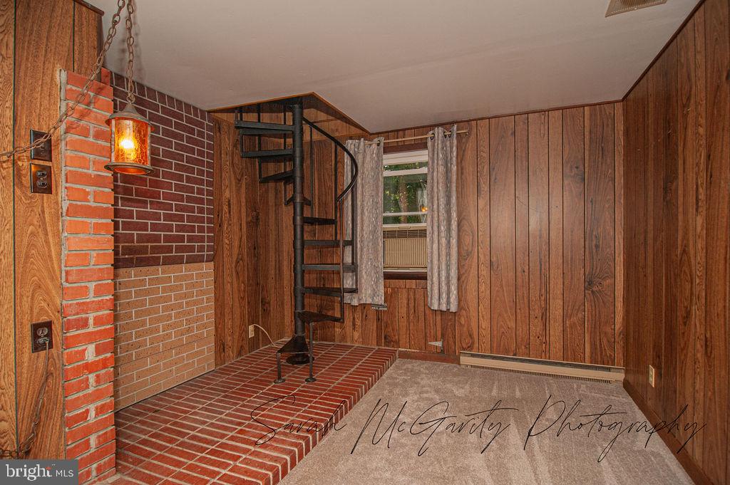 910 Sharon Hill Rd Property Photo 8
