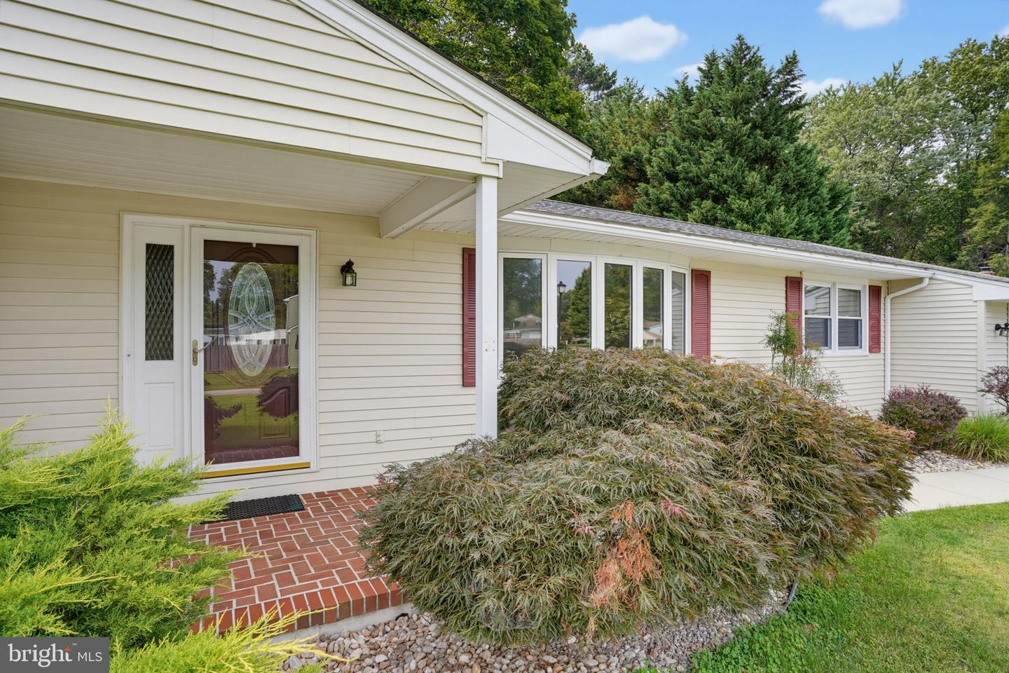 90 Greenview Dr Property Photo 8