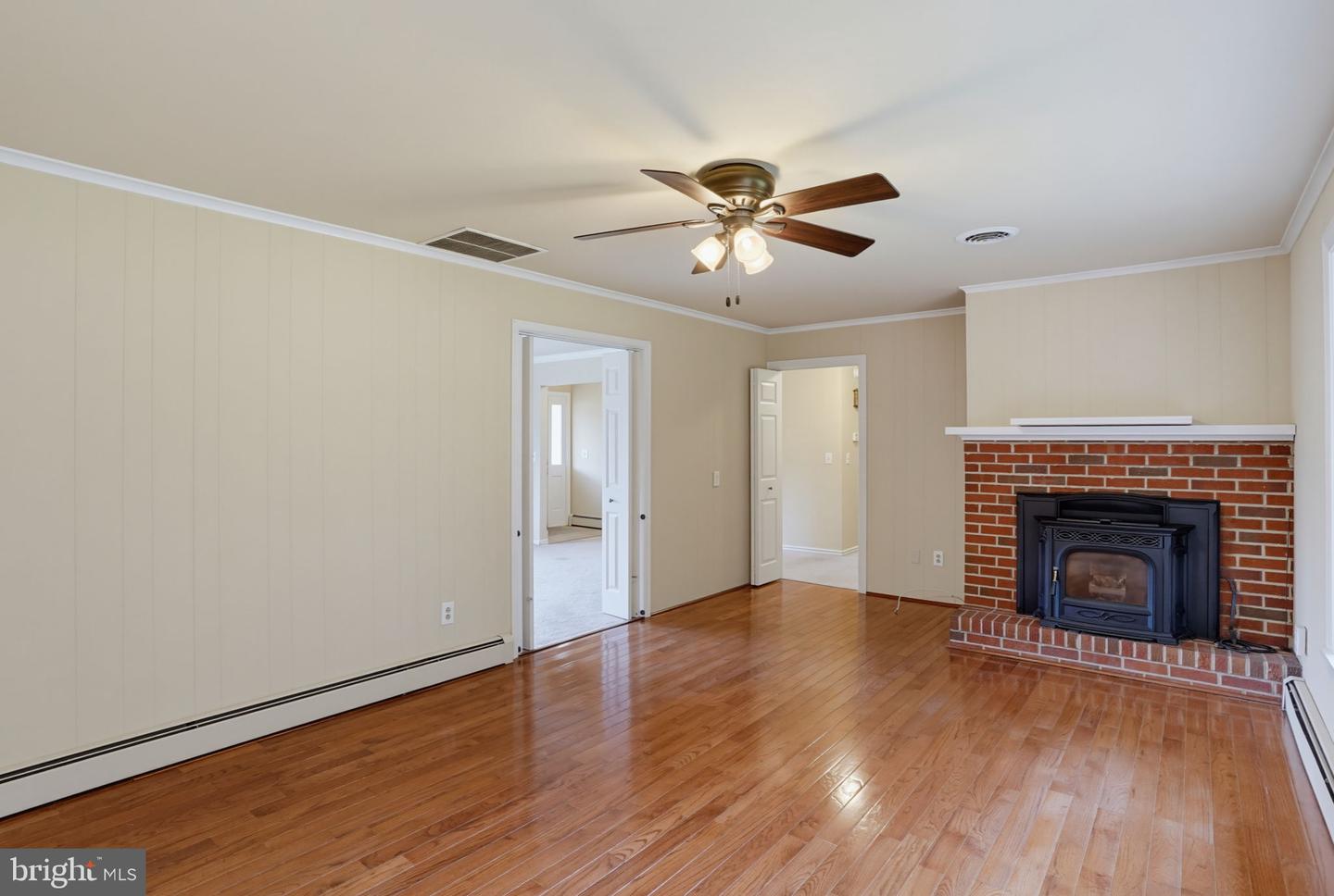 90 Greenview Dr Property Photo 18