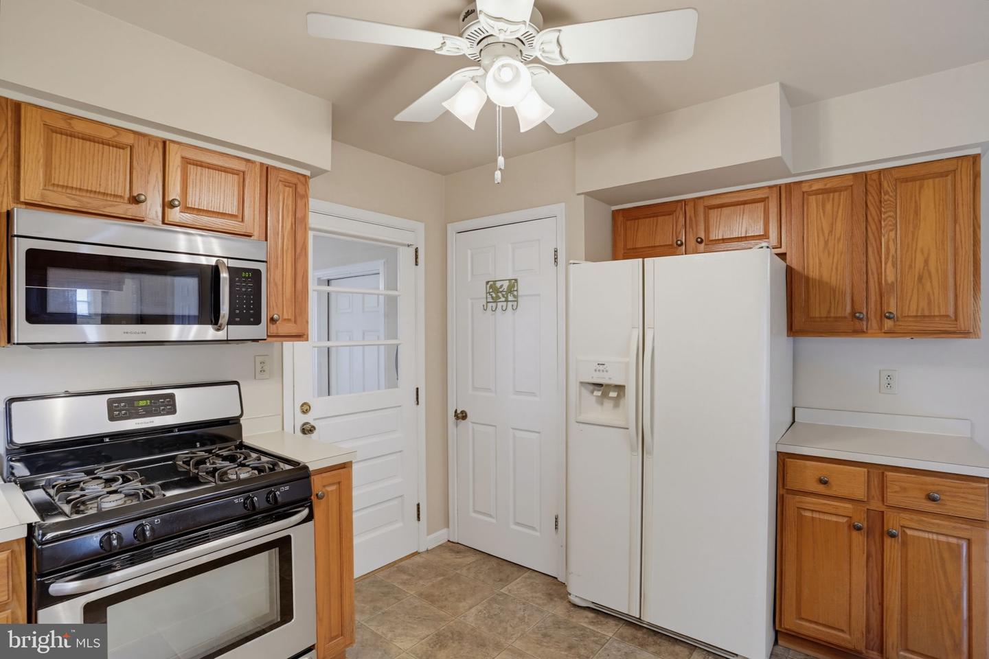 90 Greenview Dr Property Photo 24