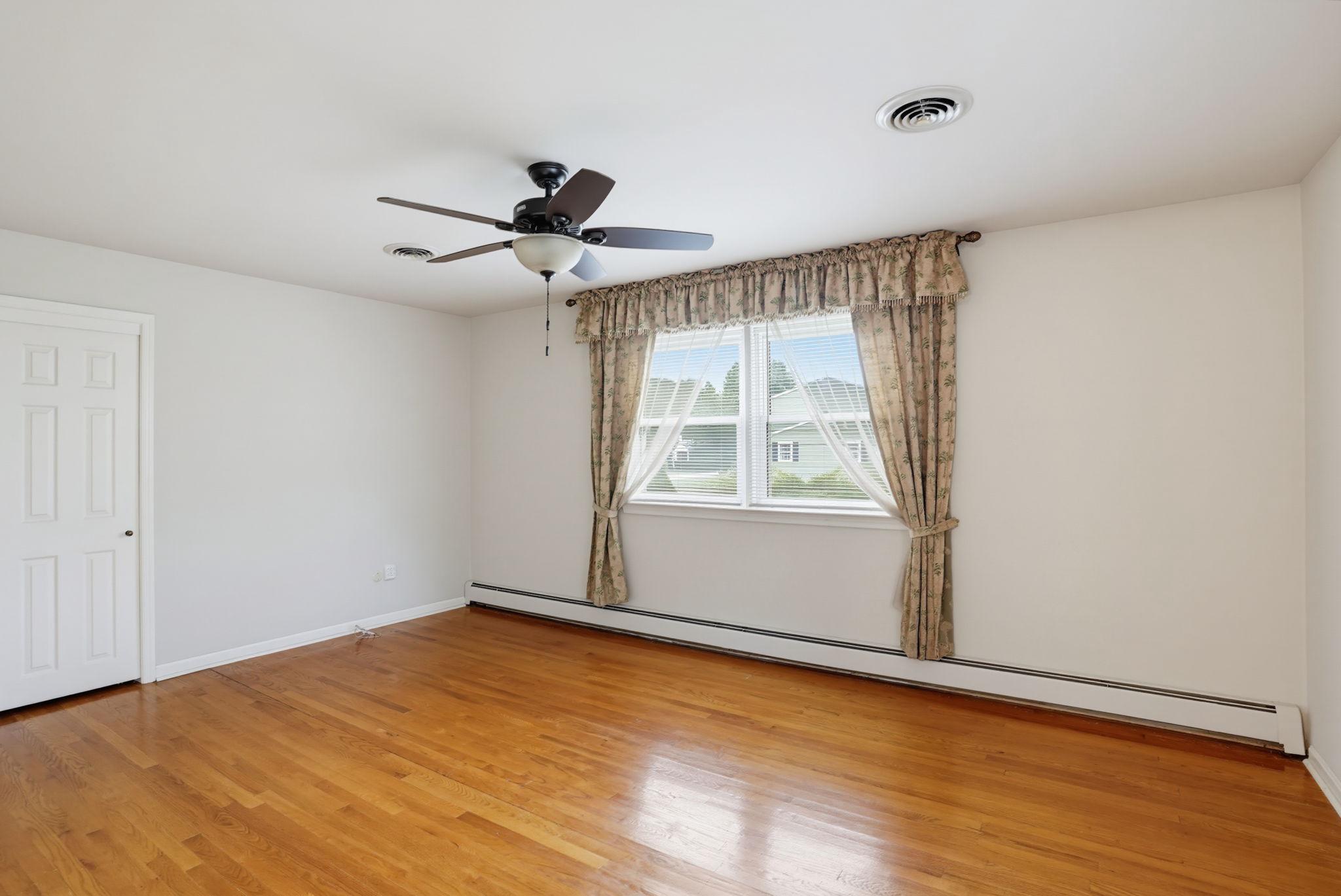 90 Greenview Dr Property Photo 32