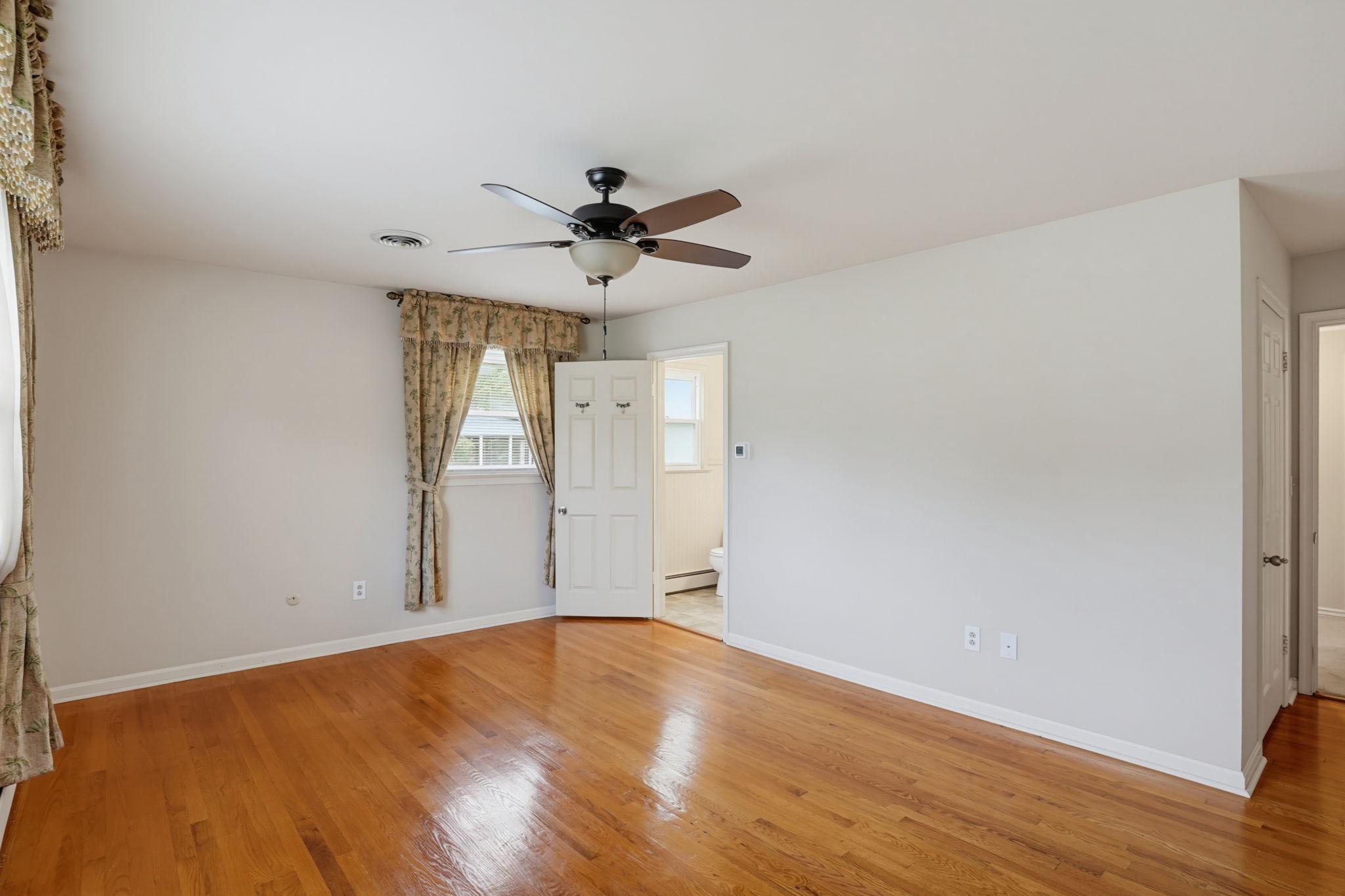 90 Greenview Dr Property Photo 33