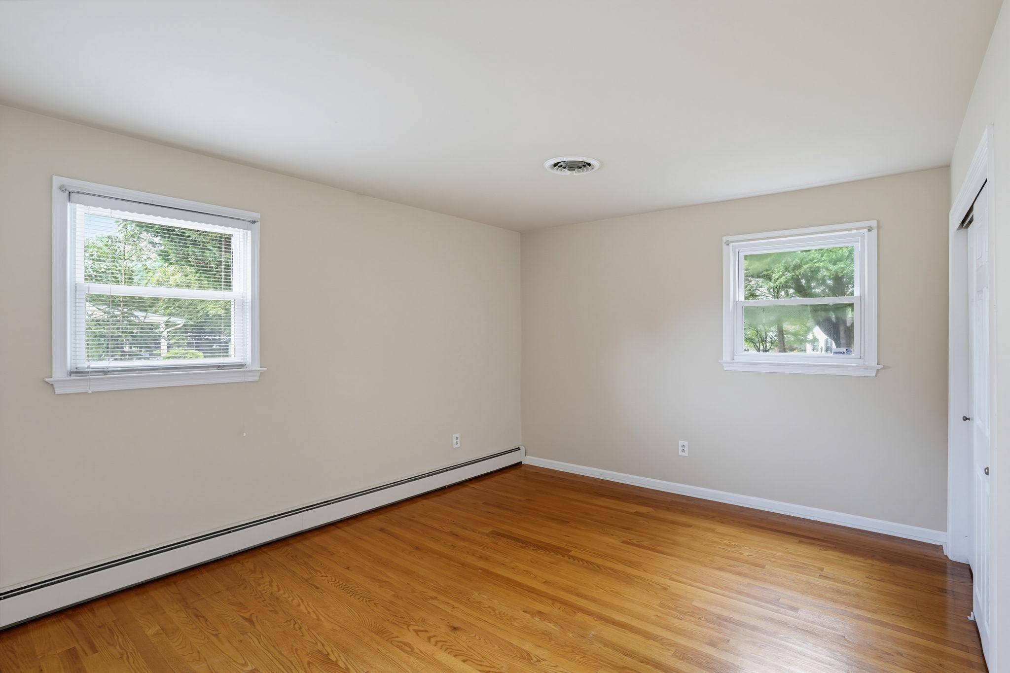90 Greenview Dr Property Photo 37
