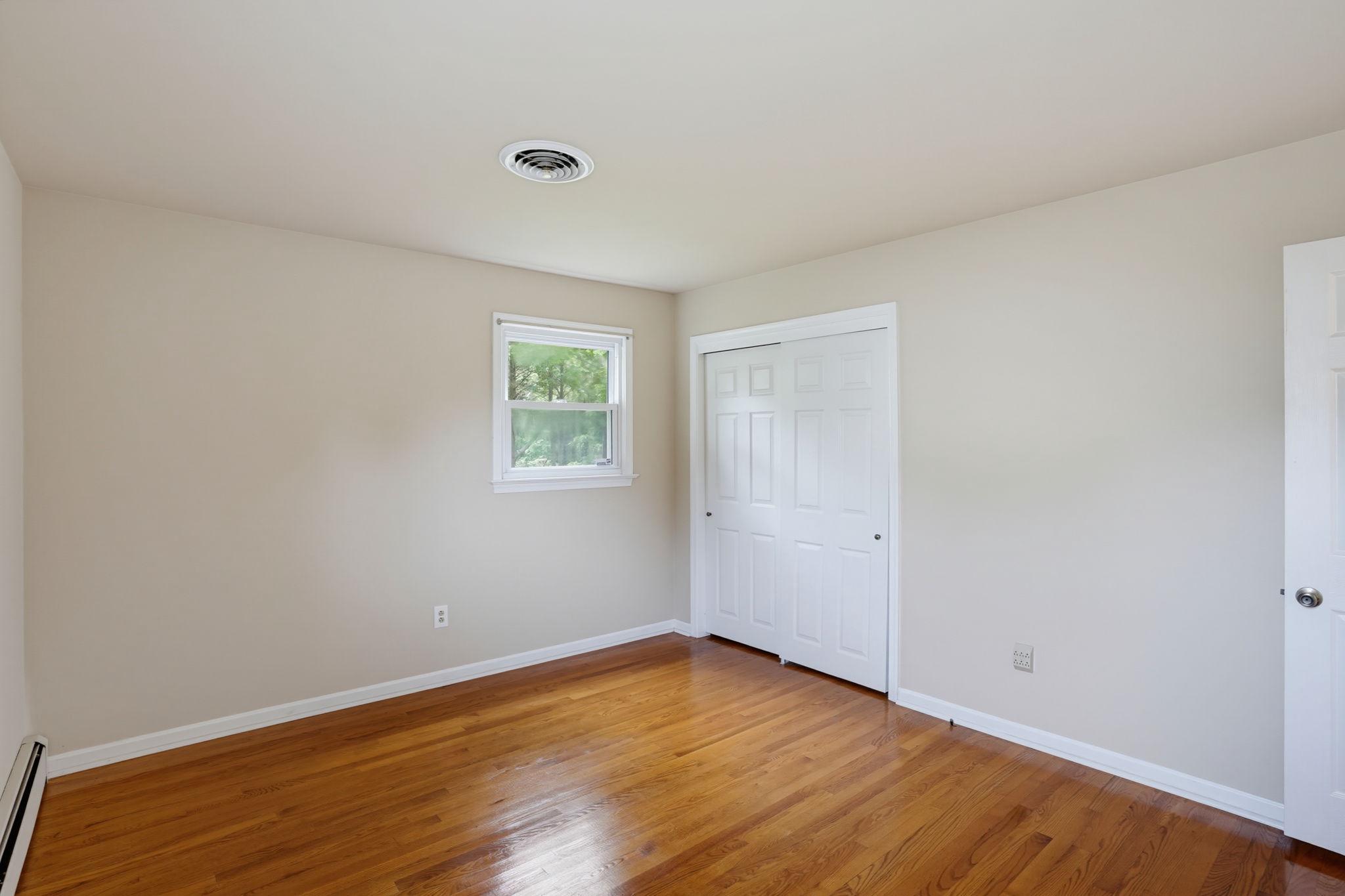 90 Greenview Dr Property Photo 38