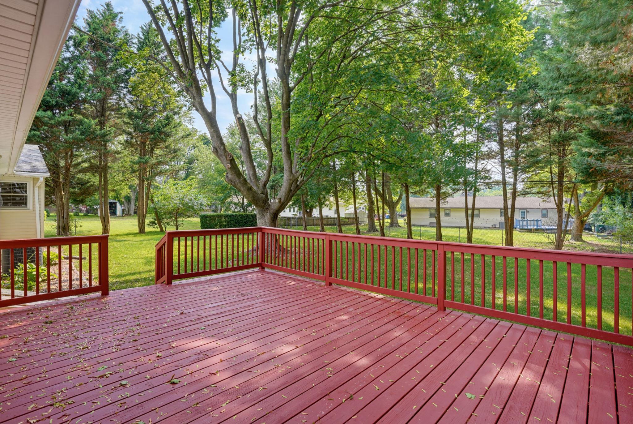 90 Greenview Dr Property Photo 46