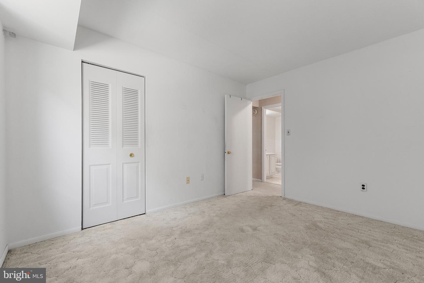6 Chase Hall Property Photo 26