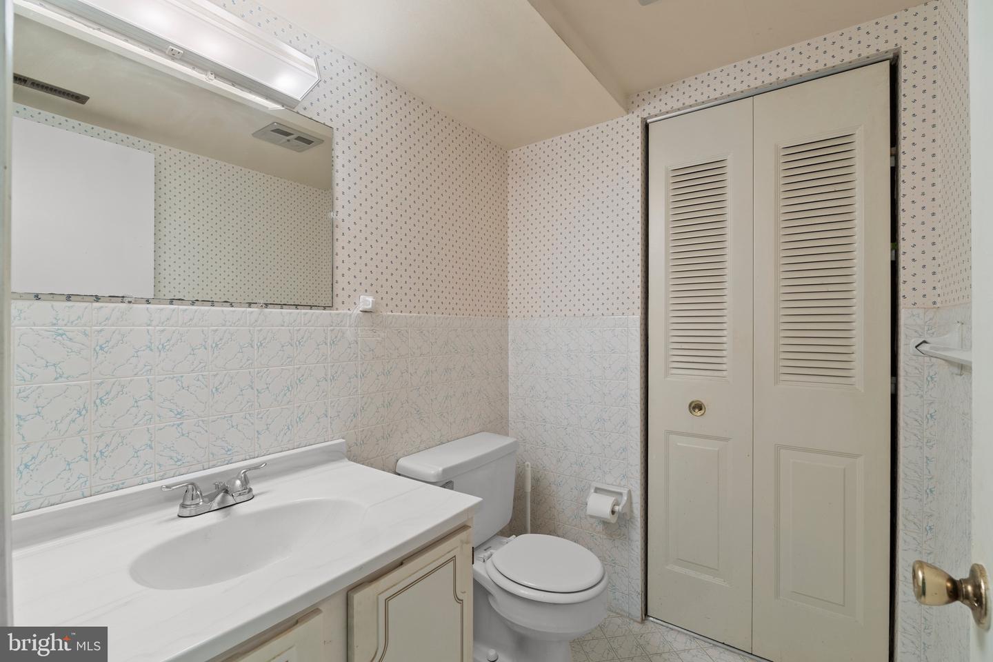 6 Chase Hall Property Photo 27