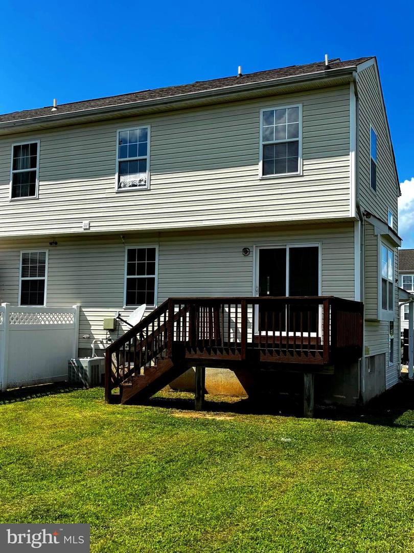 389 Braddock Rd Property Photo 4