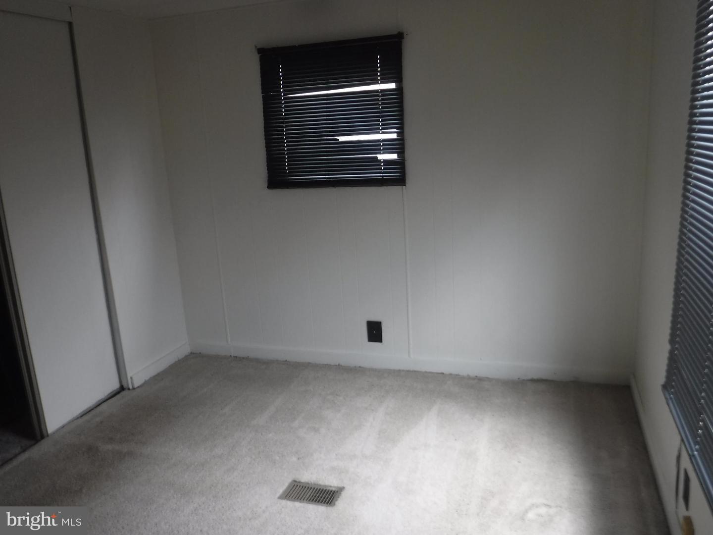 53 Shamrock Ave Property Photo 13