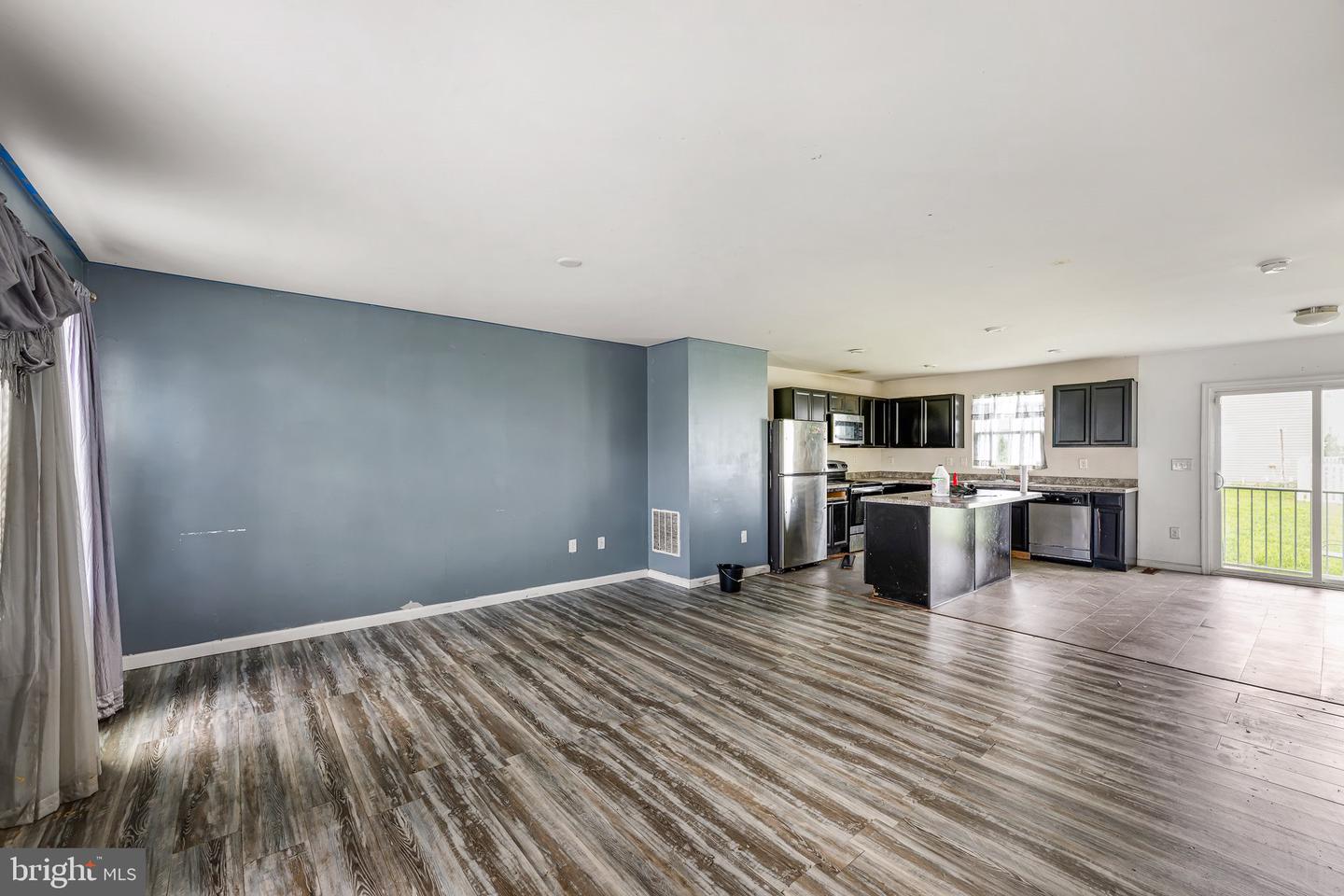 600 Swallowtail Way Property Photo 5