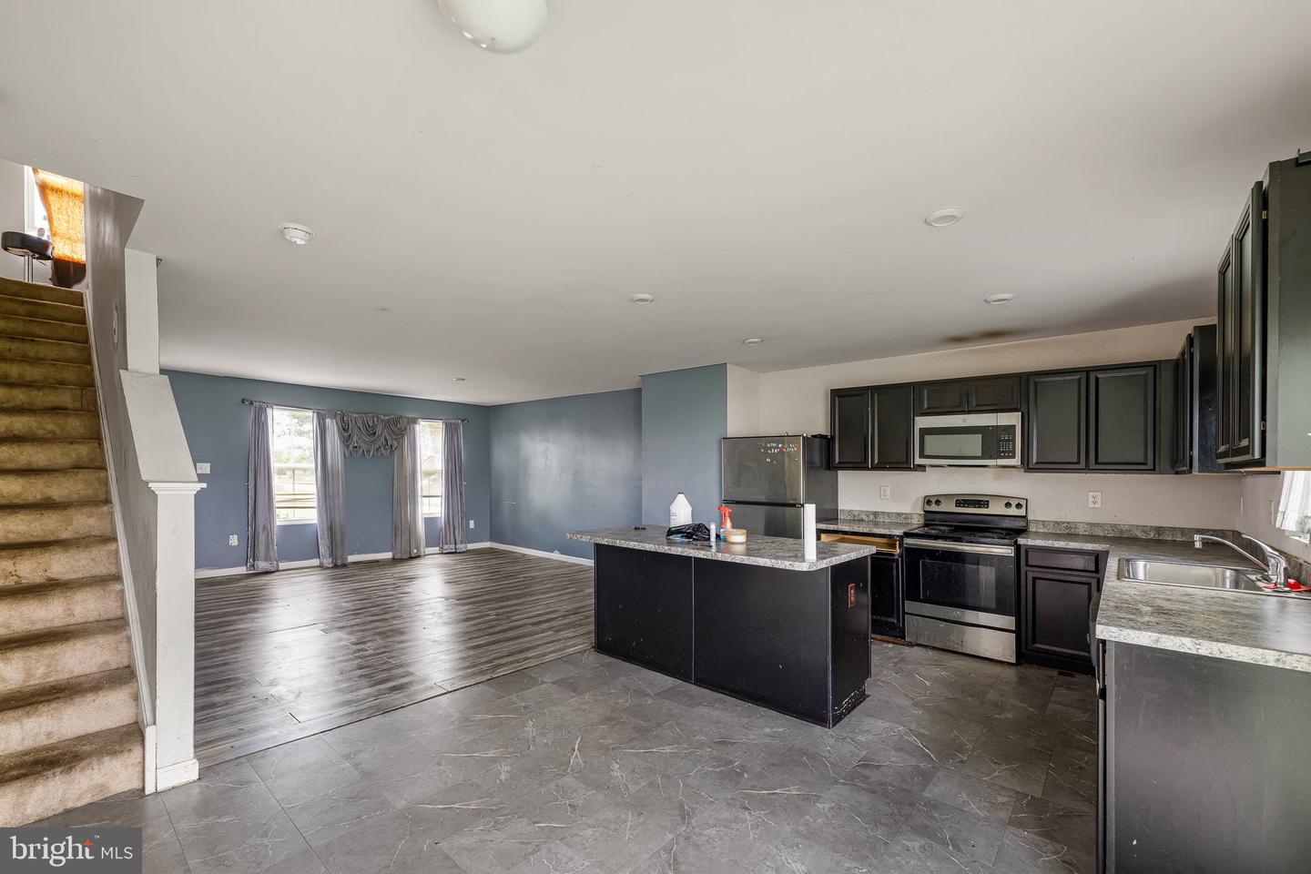 600 Swallowtail Way Property Photo 6