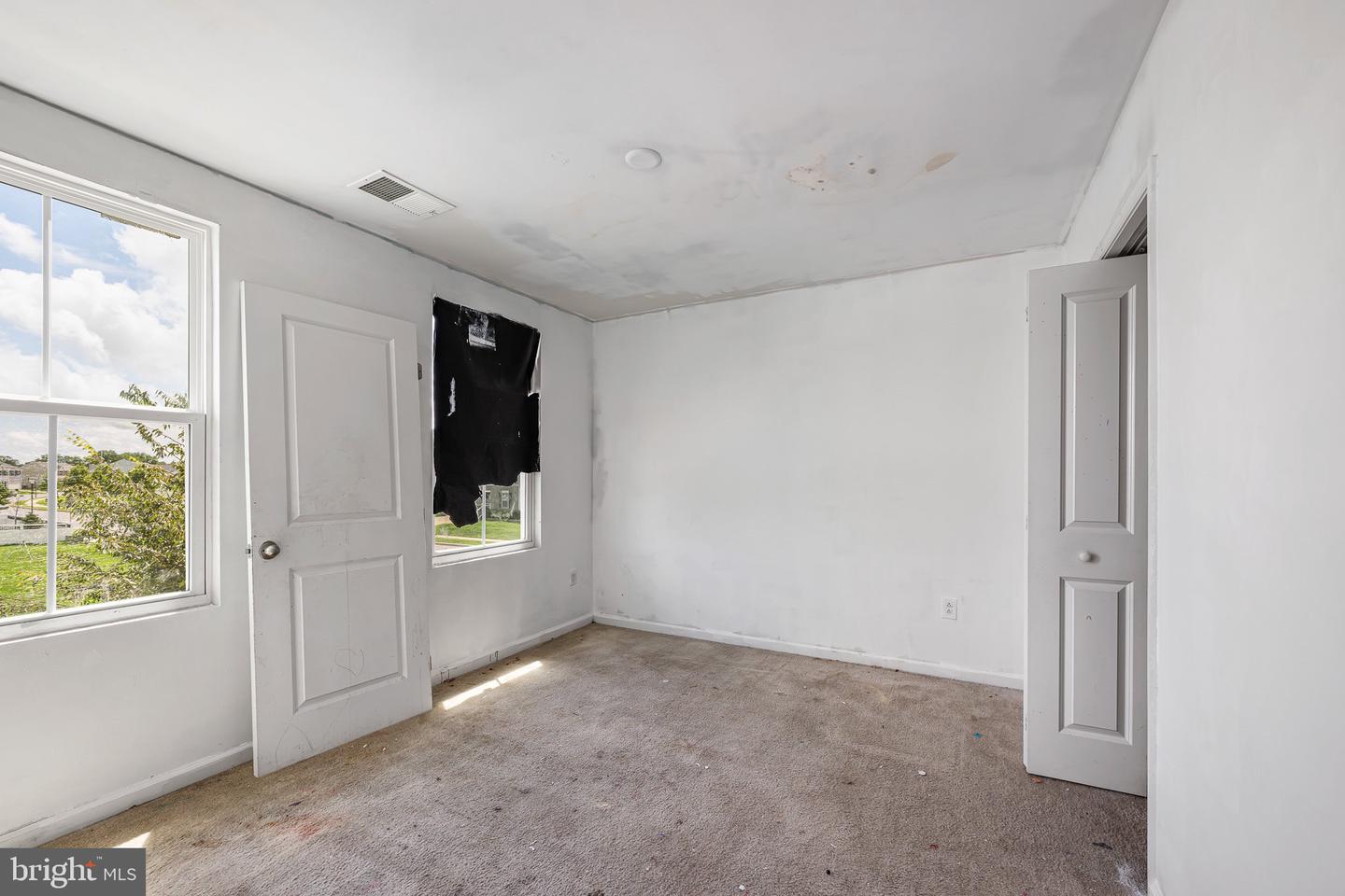 600 Swallowtail Way Property Photo 16
