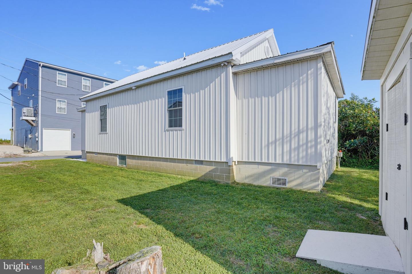 381 N Bay Dr Property Photo 19