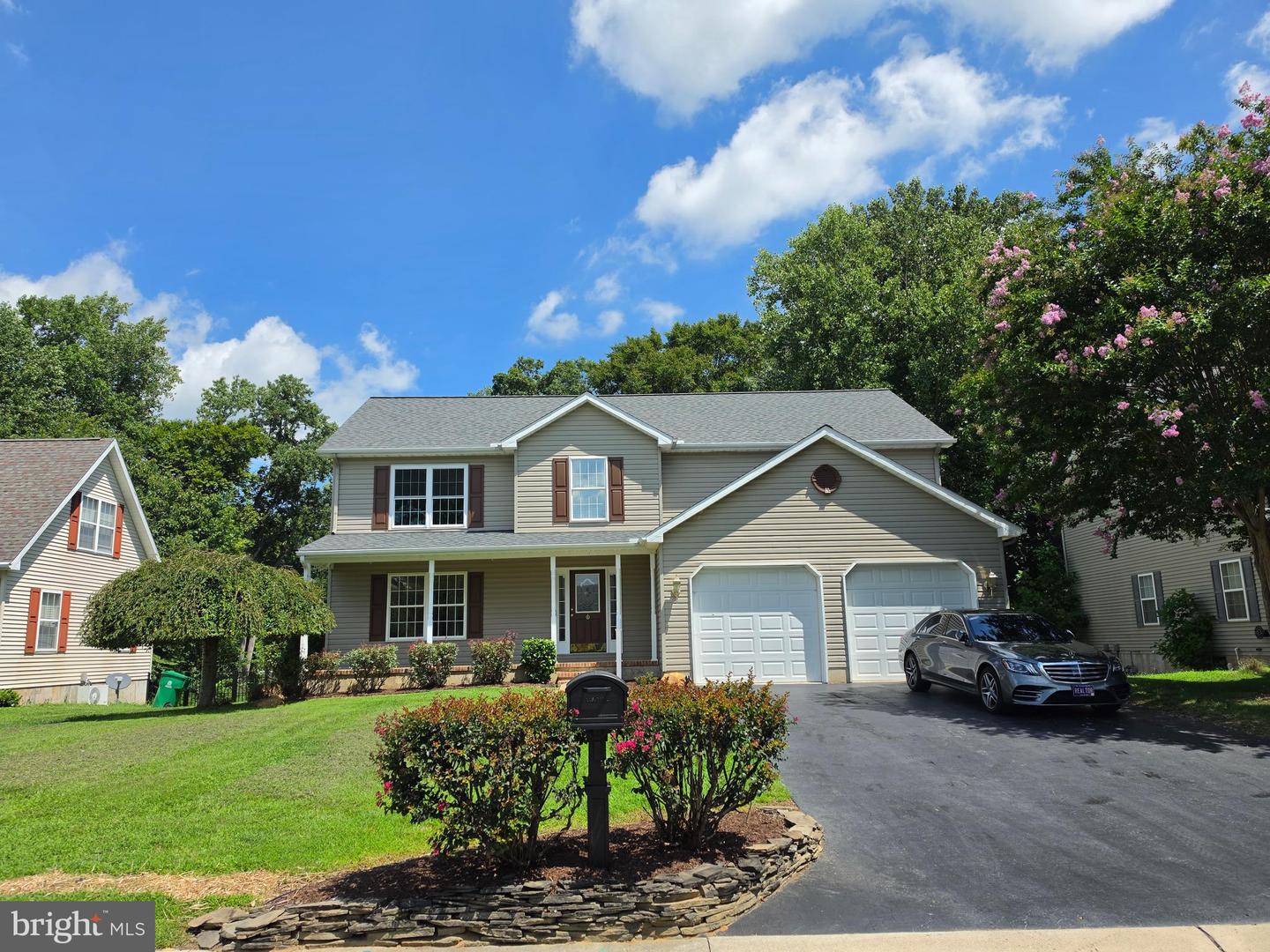 364 QUAKER HILL RD Property Photo 1