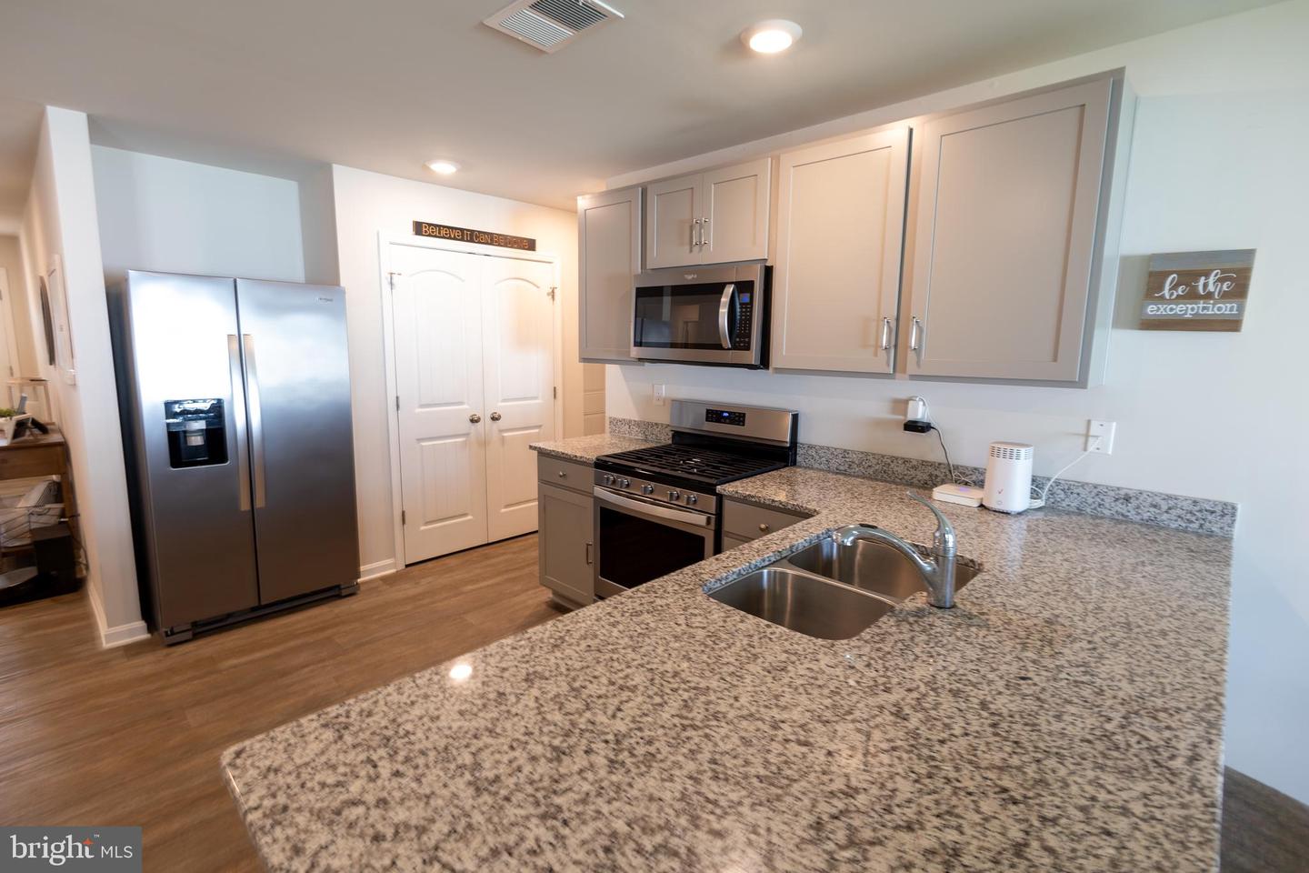 237 Sedmont Cir Property Photo 8