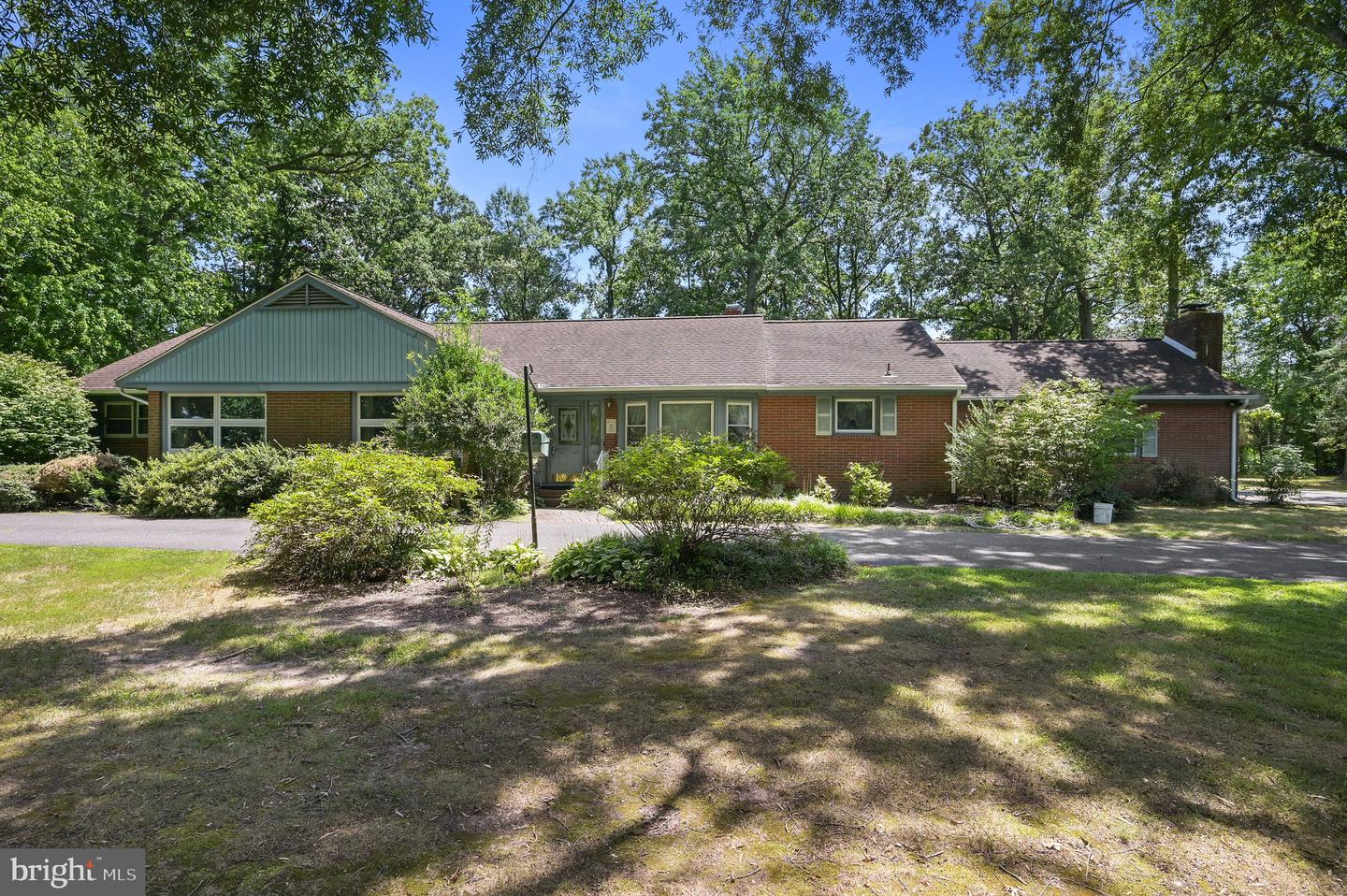 112 Fox Hall Property Photo 1