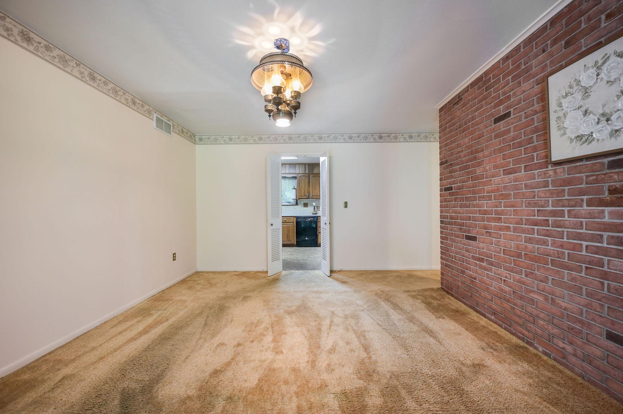 112 Fox Hall Property Photo 15