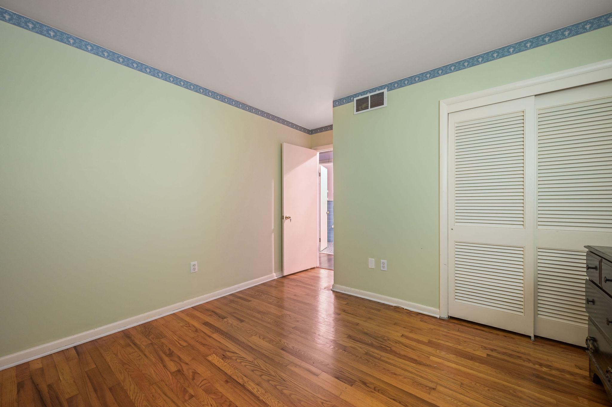112 Fox Hall Property Photo 21