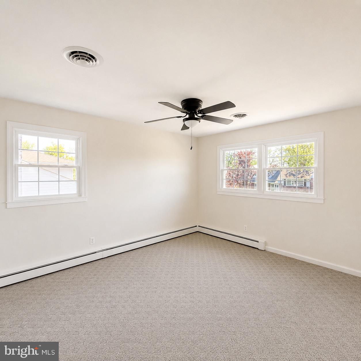 903 Janeka Ln Property Photo 11