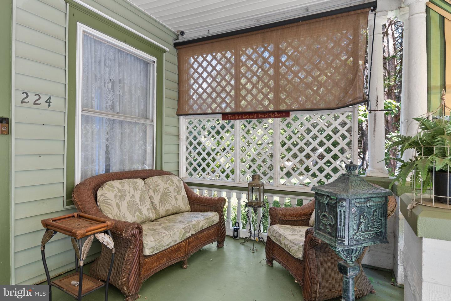 224 N State St Property Photo 5