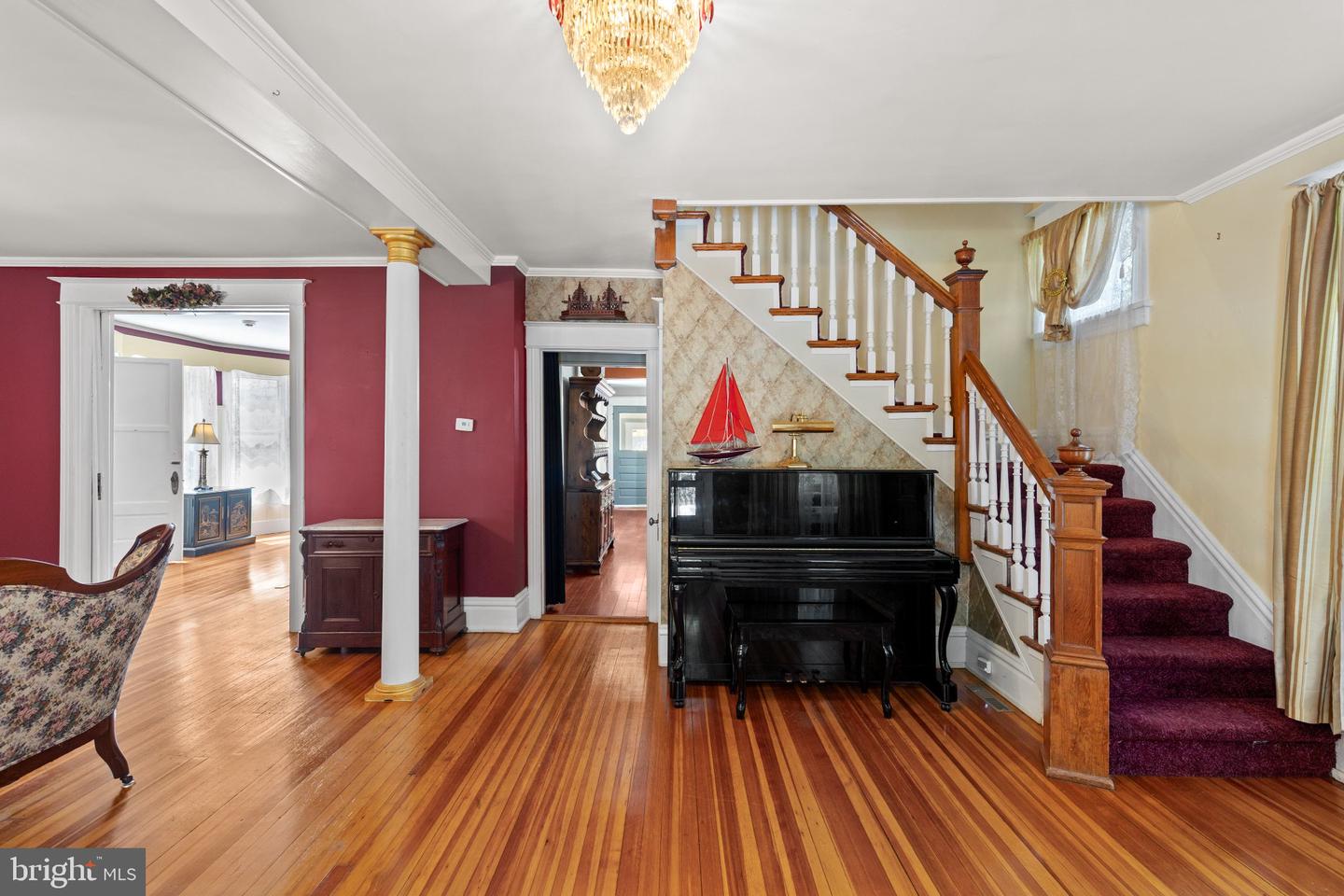 224 N State St Property Photo 6