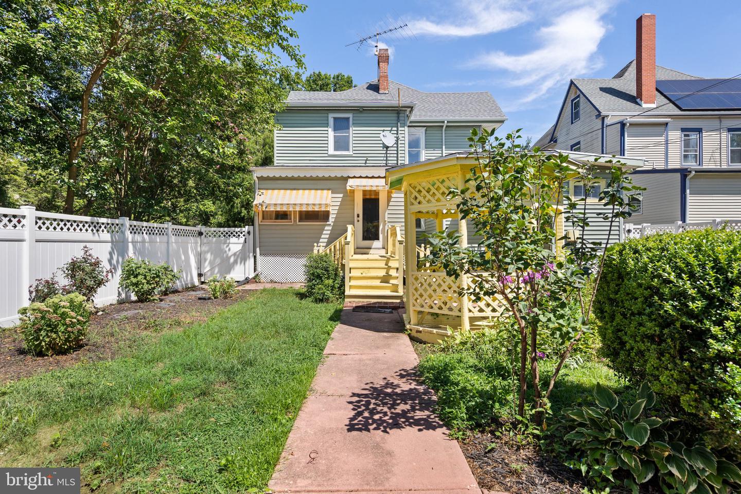 224 N State St Property Photo 36