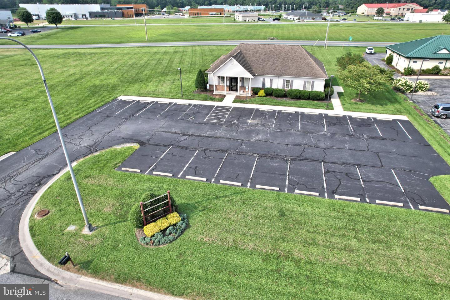 375 Mullet Run Property Photo 4