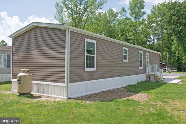16 Loxley Ln Property Photo 4
