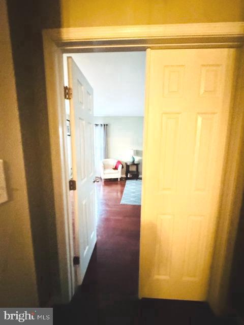329 Gillibrook Ln Property Photo 26