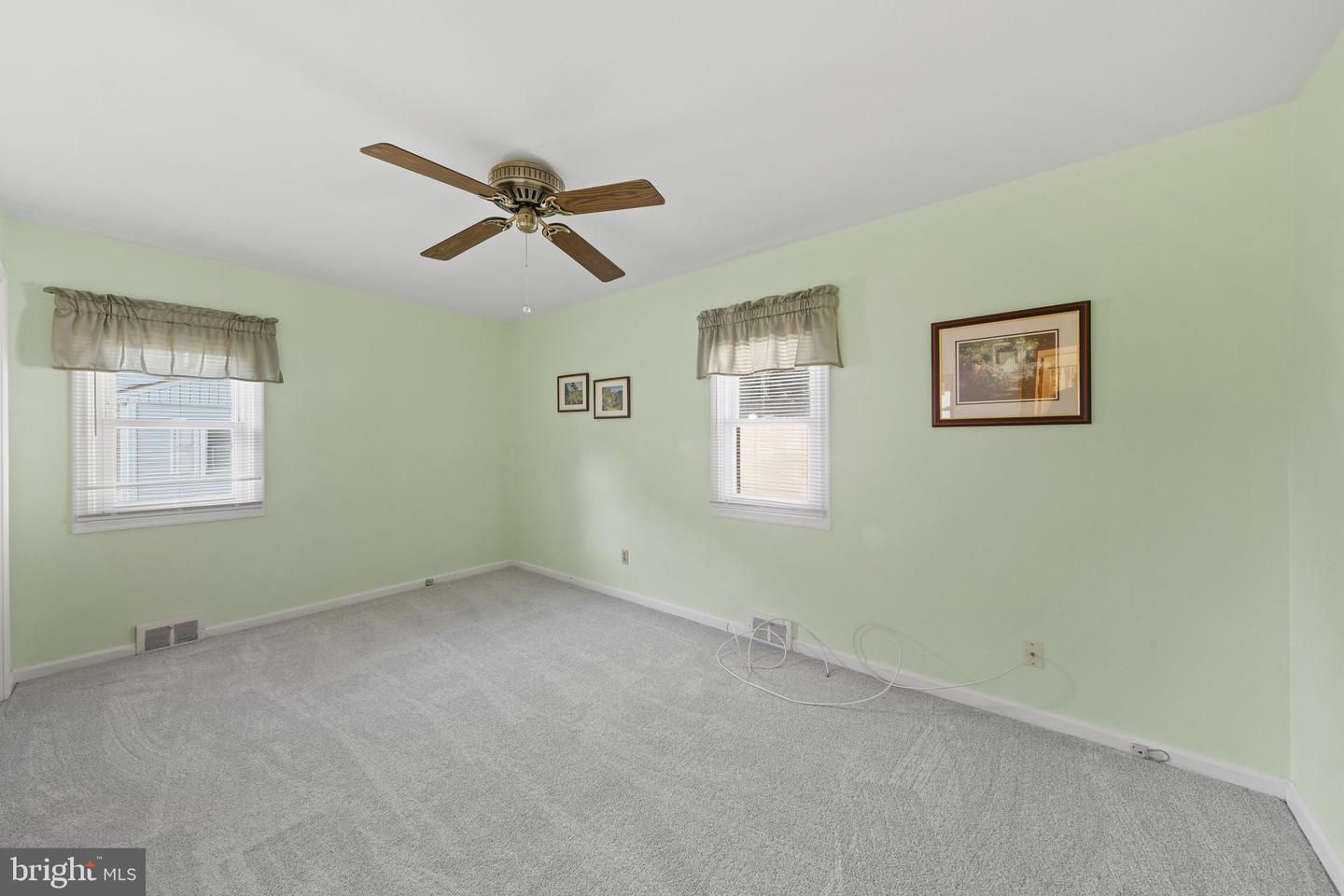 96 Orchard Ave Property Photo 34
