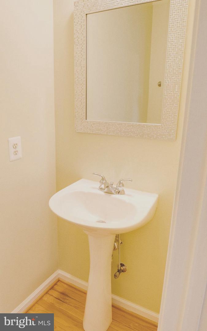 369 Theater Ln Property Photo 14