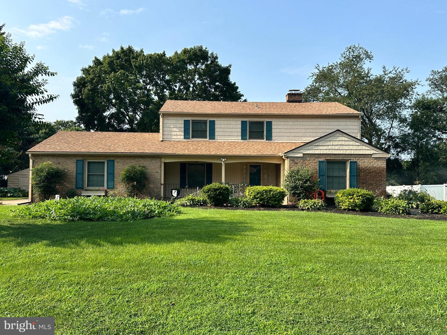 56 Candlewick Dr Property Photo 4