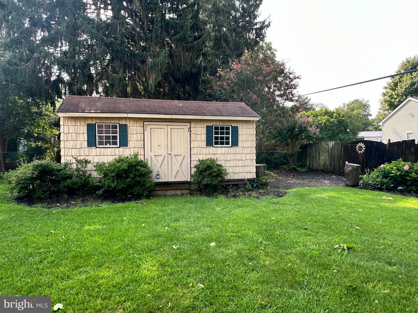 56 Candlewick Dr Property Photo 6