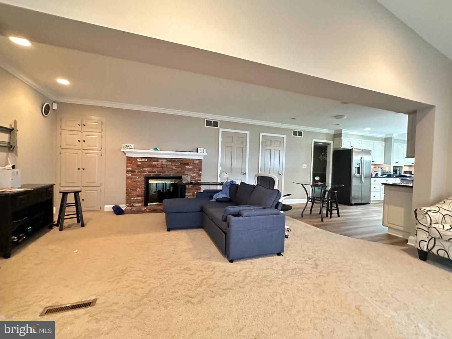56 Candlewick Dr Property Photo 10