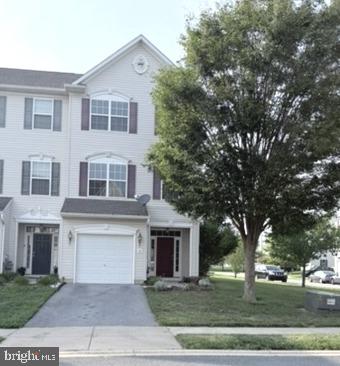 10 W WORTHINGTON BLVD Property Photo 1