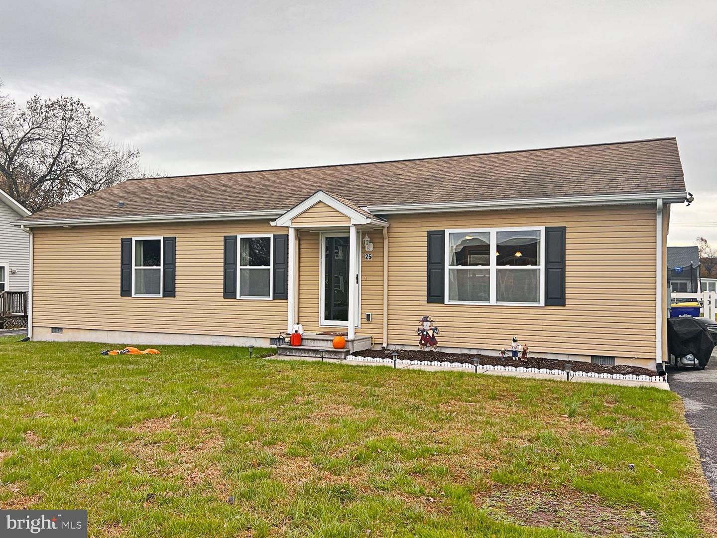 25 S Govan Ave Property Photo 1