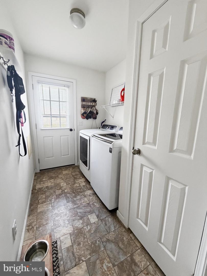 25 S Govan Ave Property Photo 8