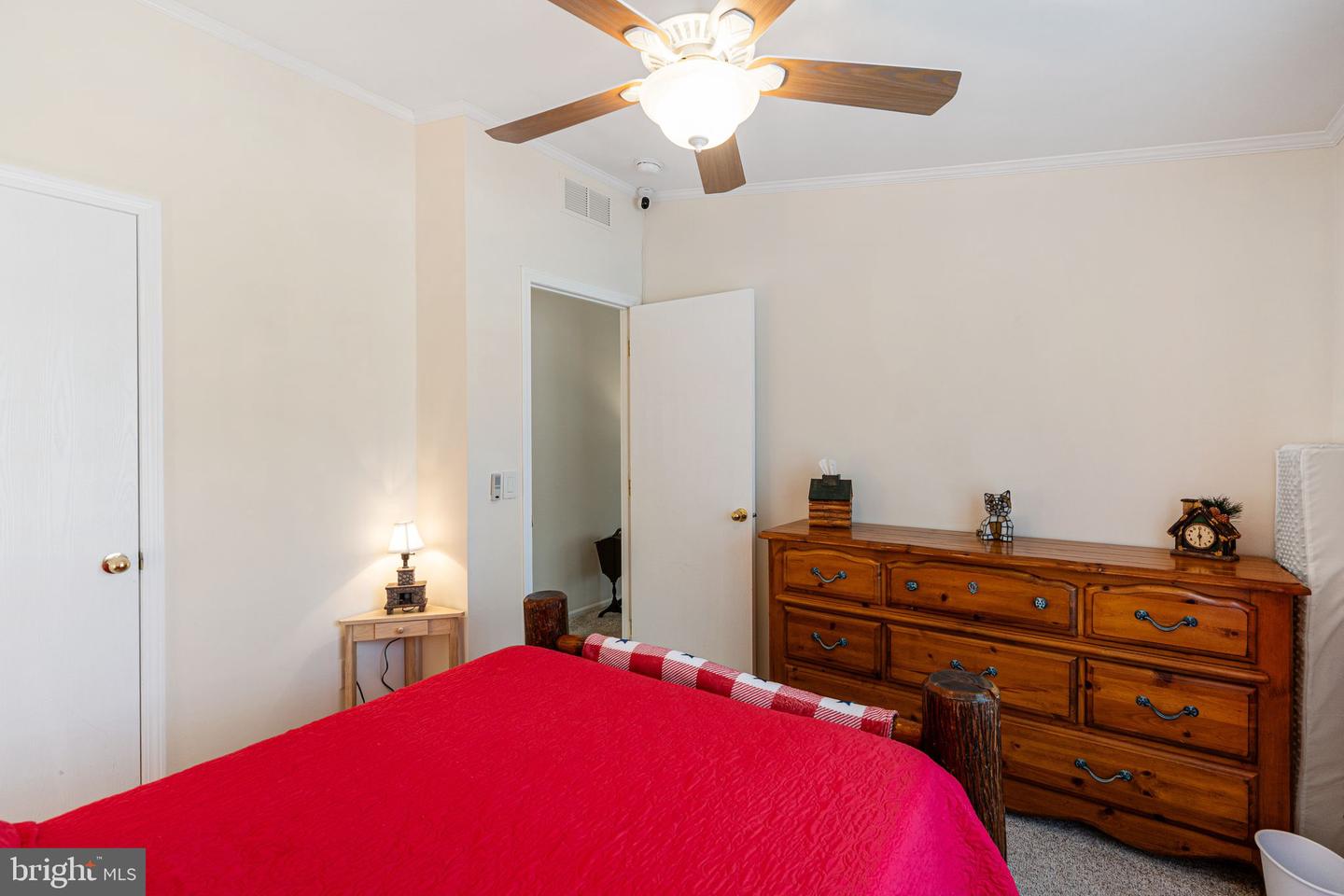 815 Farrall Dr #815 Property Photo 21