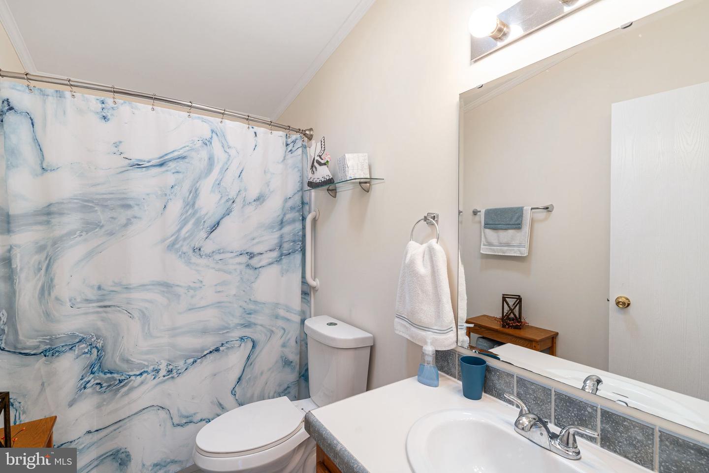 815 Farrall Dr #815 Property Photo 22
